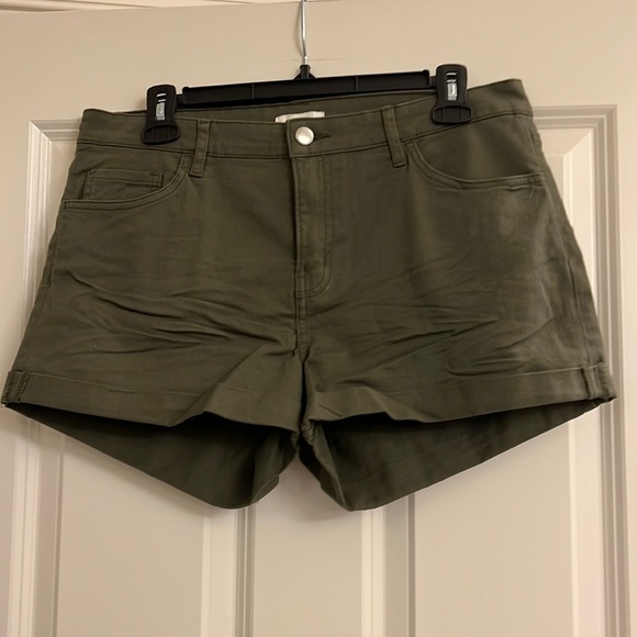 H&M Pants - H&M ladies shorts